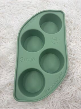 Suvie Silicone Egg Tray Green